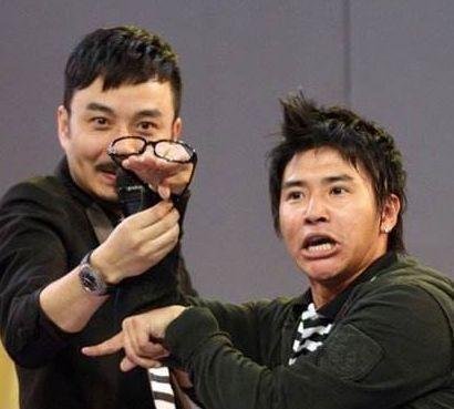 德云社郭德纲和于谦同台相声,逗翻全场!(增光添彩意思)