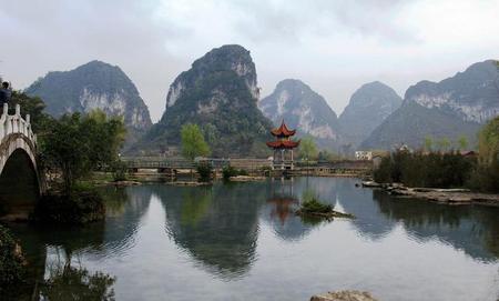 十万大山在哪个省份(苗疆十万大山在哪里)