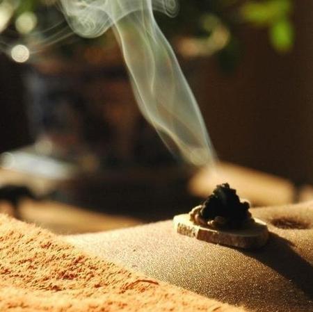 家里熏艾好不好(熏艾条有用吗)