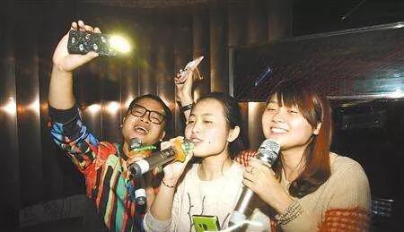 有钱的男人好还是没钱的男人好(男人有钱和没钱的区别)