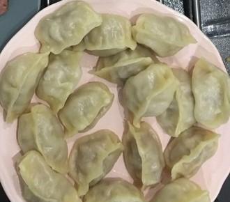 莲菜素馅的做法(吃莲花的人)