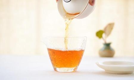 普洱茶有泡沫(茶皂素溶于水吗)