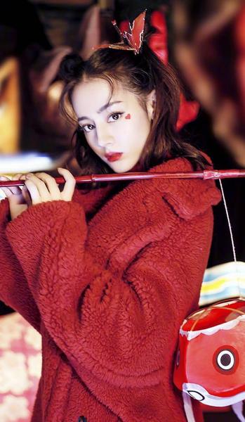 圣罗兰口红的保质期是多久(圣罗兰口红保质期一般是多久)