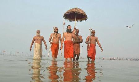 印度人喝恒河水为什么没事(印度人喝恒河水为什么不会生病)