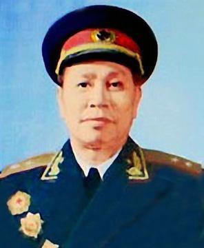 历史上拿大刀的人物(用刀的著名人物)