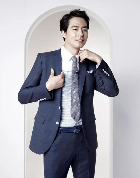 赵寅成相当于中国的谁啊(赵寅成和郑雨盛很像)