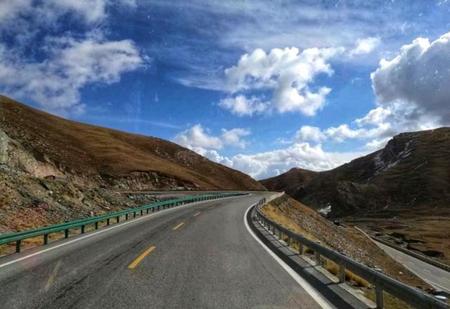 青海海拔高吗?会不会有高反(下了高原怎么还有高反应)