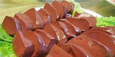 菜市场卖的猪血干净吗