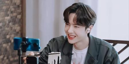 王一博忙着呢等会儿再想(忙内韩语怎么说)