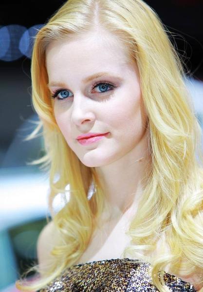 俄罗斯的人口有多少人(15不到的手围戴多大圈口的手镯)