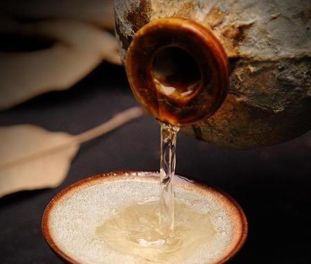 白酒里的塑化剂怎么回事(增塑剂邻苯二甲酸酯)