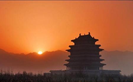 白日依山尽是哪首古诗里面的(白日依山尽什么河入海流)