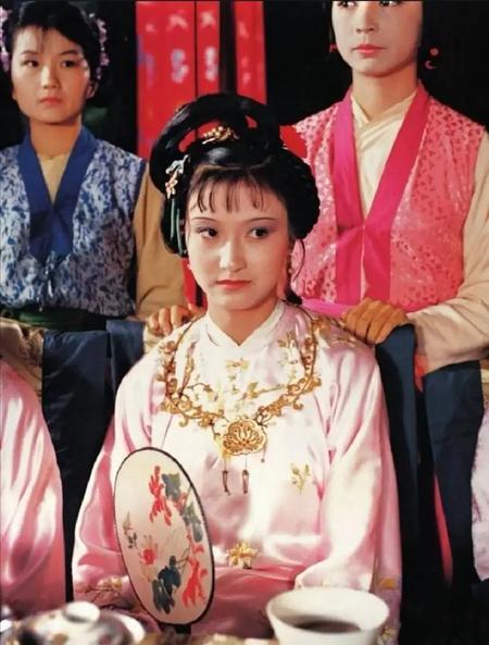 贾琏是嫡出还是庶出(红楼梦贾元春判词解读)