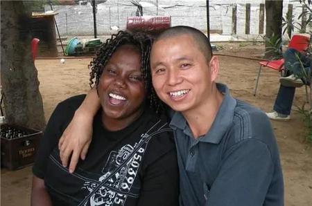 为什么有的中国女人想嫁给非洲人(现在嫁给非洲黑人的还有没有)