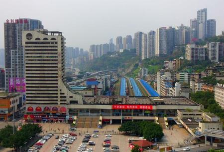 火车重庆西站是哪个站(沙坪坝高铁站和重庆西站是不是一个站)