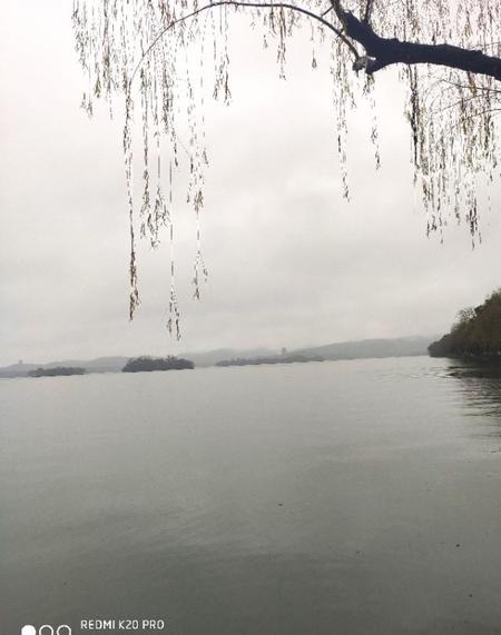 假装爱一个人是怎么样的