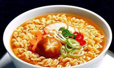 吃方便面会胖还是会瘦(方便面会变胖吗)