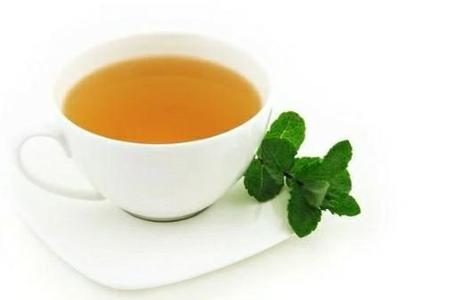 水杯有臭味要怎么处理(水杯用久了有异味怎么消除)