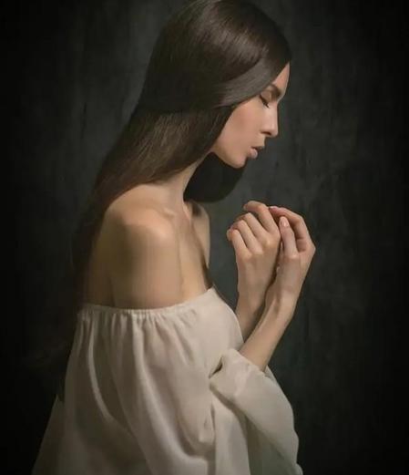 我最喜欢的一位画家(我最喜欢的画家英语作文500)