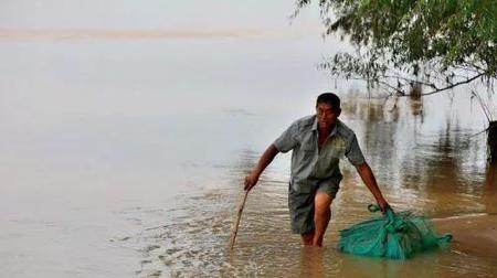 黄河捞尸人(黄河捞尸人为什么怕花季少女)