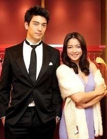 编剧的要求(女一女二都喜欢男主的剧)