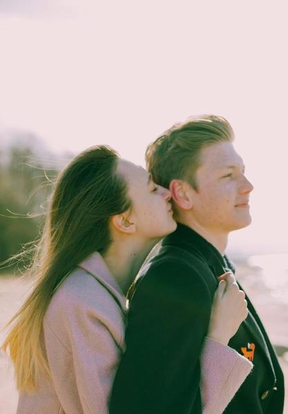 你给的爱已经成为永远的伤害(醉城伤歌词表达意思)