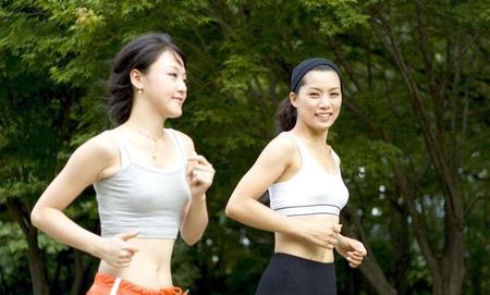 羽毛球是有氧还是无氧(羽毛球是有氧还是无氧运动)