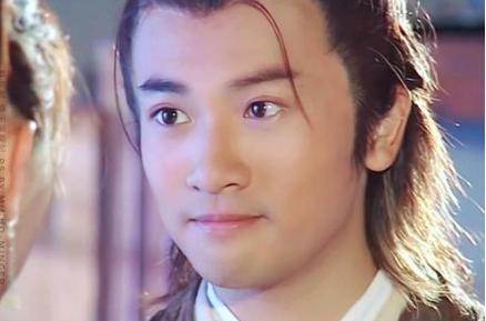 倚天屠龙记张无忌他妈妈临死前对张无忌