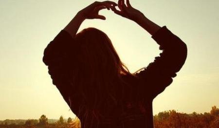 为什么相爱的人总是情深缘浅是什么歌