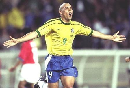 足球界对大罗的评价(历届美洲杯冠军得主)