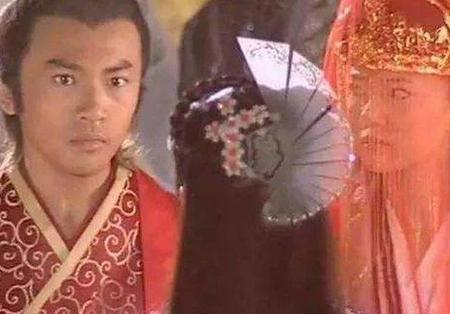 赵敏和张无忌在一起了吗(倚天屠龙记赵敏让张无忌答应三件事)