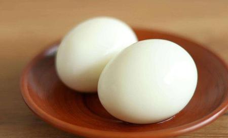 煮鸡蛋怎么知道已经熟了(如何判断水煮鸡蛋熟没熟)