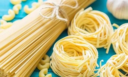 面条用热水煮还是冷水煮(面条应该冷水还是热水下锅)