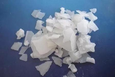 火碱怎样消毒才有效果(火碱消毒的使用方法)