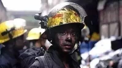 消防队愿意救猫吗(消防员救猫吗)