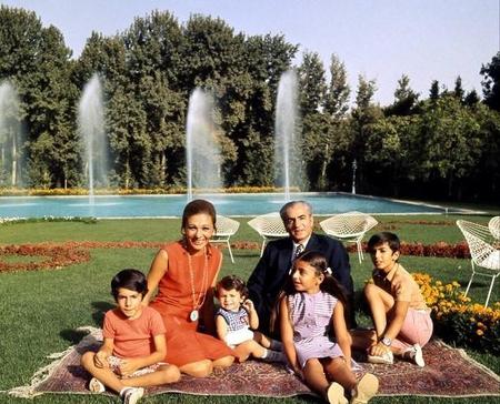 伊朗为何推翻巴列维王朝