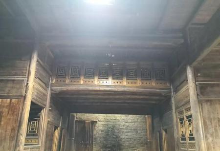 我告诉你什么事情最可悲,你遇见一个人(大鱼海棠我告诉你什么事最可悲)