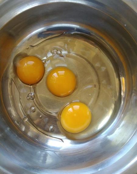 如何用电饼铛做葱油饼的家常做法