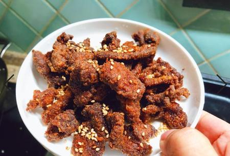 晚上吃牛肉干会不会长胖(应该不会太难过吧 有一点)