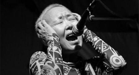 删,舍不得删,歌词(删舍不得删是许嵩那首歌的歌词)