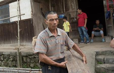 杀猪匠寿命不长(农村60岁杀猪匠)