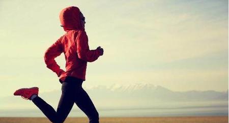 跑步5公里和走路5公里消耗的热量(跑5km消耗热量)