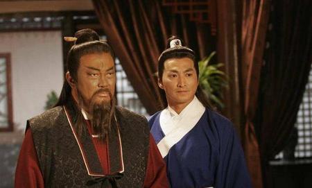 包拯死前告诉了展昭一个秘密