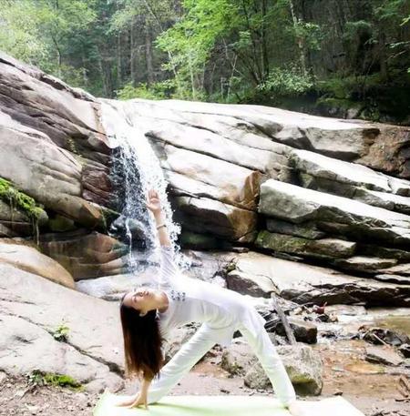 在图书馆看书困了怎么办