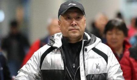 国家羽毛球教练李永波图片