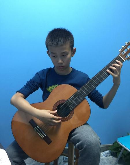 小孩子上画画课,一定要考级吗(孩子画画需要考级吗)