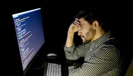 程序员很容易被辞退吗(程序员试用期被辞退)