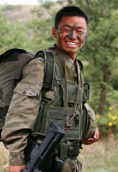 讲述从小到大的电视剧(闪电小子葫芦侠)