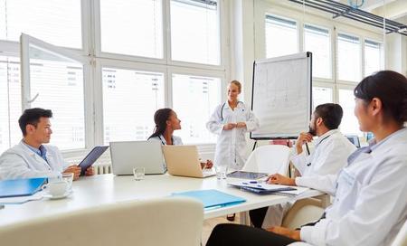 精神病药不吃了会怎样(专治精神病的医生)