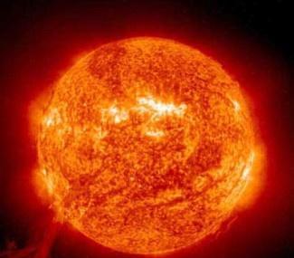 为什么太阳光是黄色的